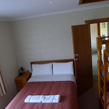 Willaway Motel Apartments Ulverstone Εξωτερικό φωτογραφία