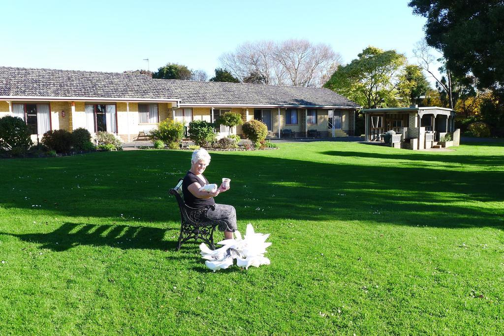 Willaway Motel Apartments Ulverstone Εξωτερικό φωτογραφία