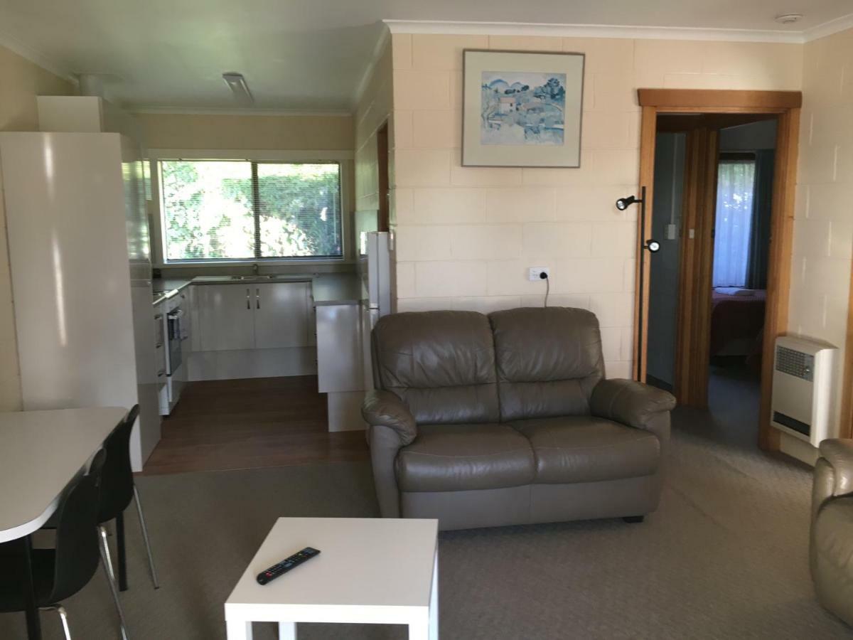 Willaway Motel Apartments Ulverstone Εξωτερικό φωτογραφία
