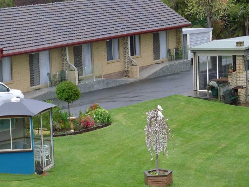 Willaway Motel Apartments Ulverstone Εξωτερικό φωτογραφία